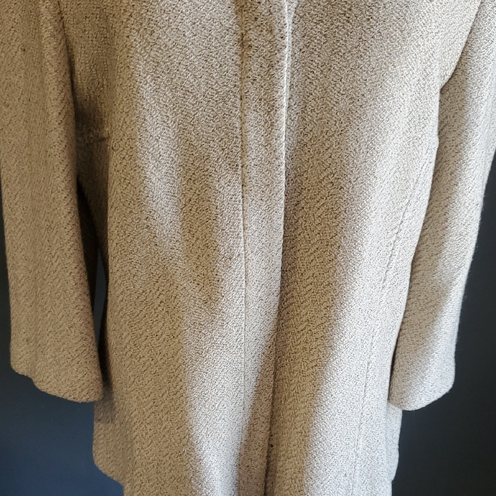 St. John Beige Textured Jacket Sz 12 - Picture 4 of 17